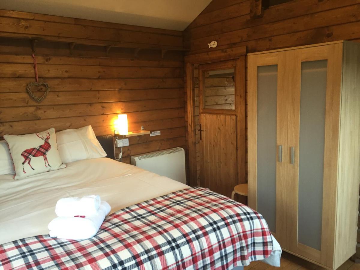 Hill Cottage Cabins Fort Augustus Ngoại thất bức ảnh